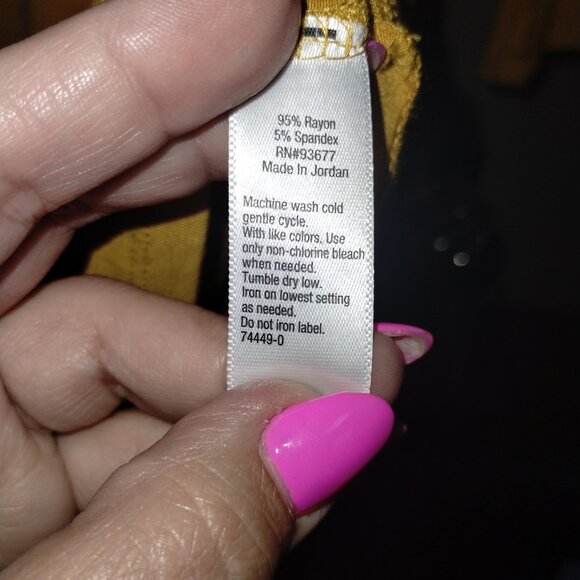 a.n.a. Top - Picture 3 of 3